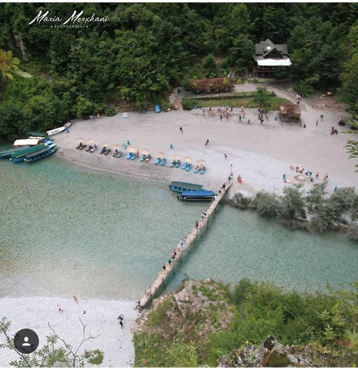 Park Blini Shala River Moll' e Shoshit Luaran gambar